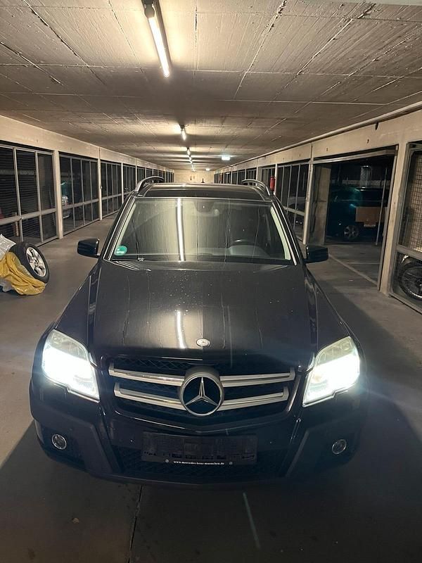 Schwarz Gebraucht 2008 Mercedes GLK280 SUV | 5.950 € (Guter Preis) - Bild 1/4