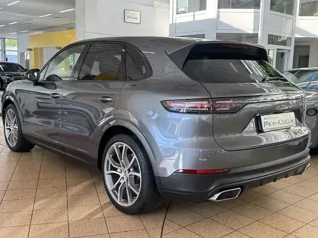 Używany Porsche Cayenne 340 KM (250 kW) 2019 Szary SUV