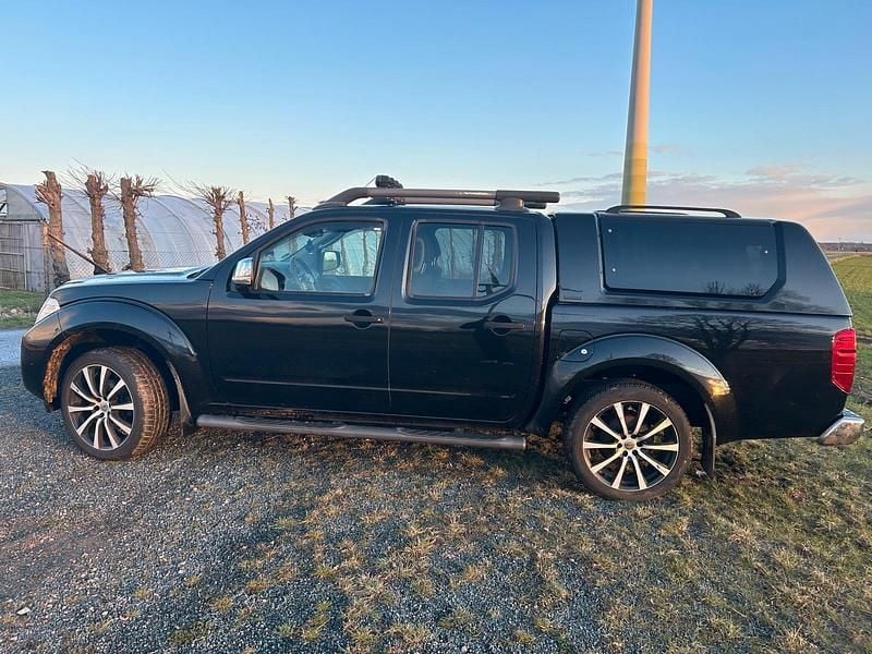 Gebraucht Nissan Navara 190 PS (139 kW) 2012 Schwarz Pickup