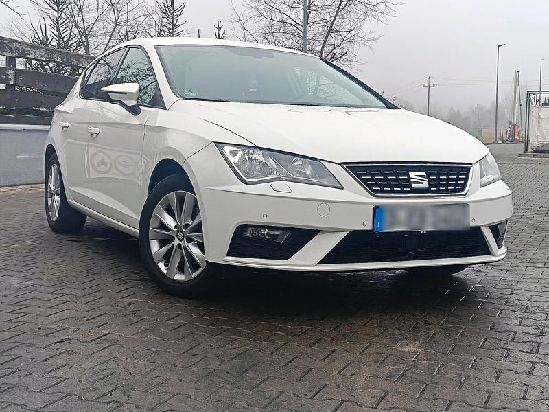 Gebraucht Seat Leon 110 PS (80 kW) 2018 Weiß Kleinwagen