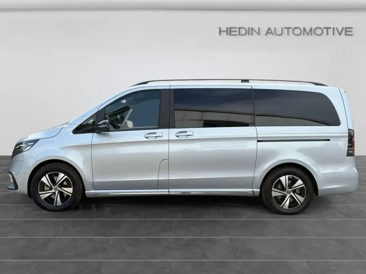 Gebraucht Mercedes EQV300 AMG 150 kW (204 PS) 2025 Silber Van / Kleinbus