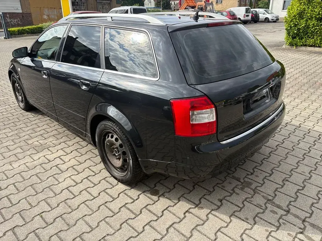 Gebraucht Audi A4 179 PS (131 kW) 2001 Schwarz Kombi