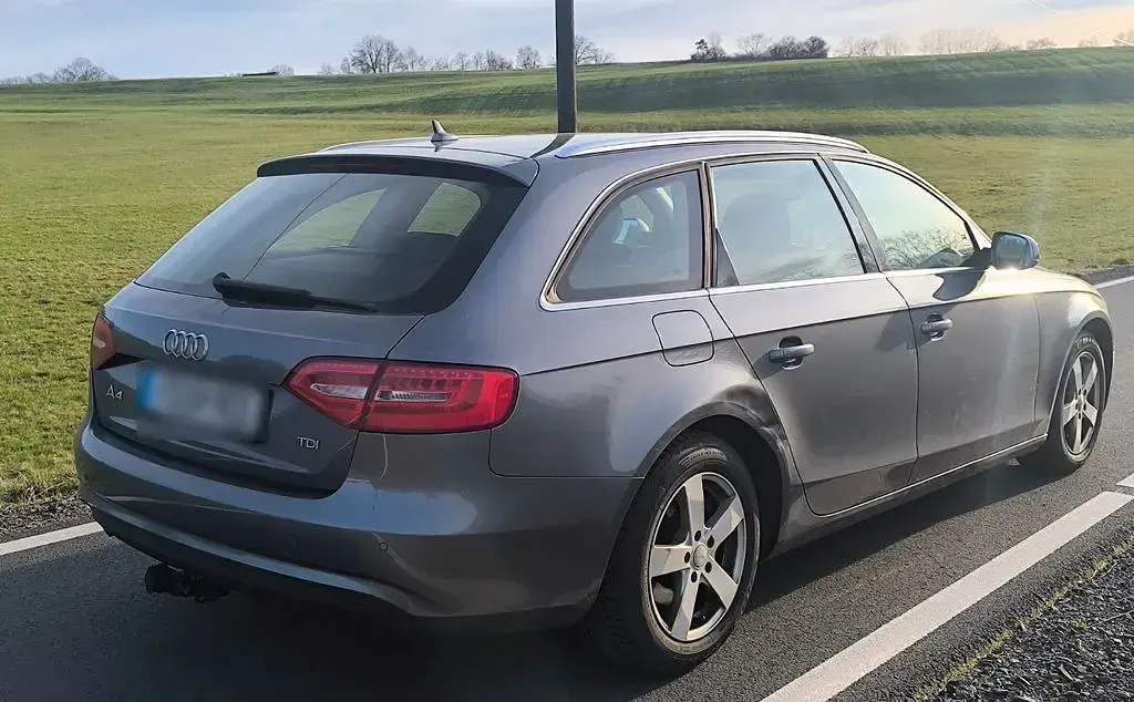 Gebraucht Audi A4 Ambiente 120 PS (88 kW) 2013 Silber Kombi