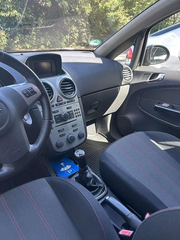 Schwarz Gebraucht 2009 Opel Corsa Sport Kleinwagen | 2.200 € (Superpreis) - Bild 1/4