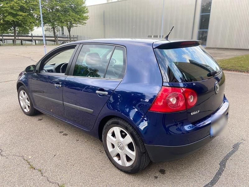 Gebraucht VW Golf V 102 PS (75 kW) 2007 Blau Kleinwagen