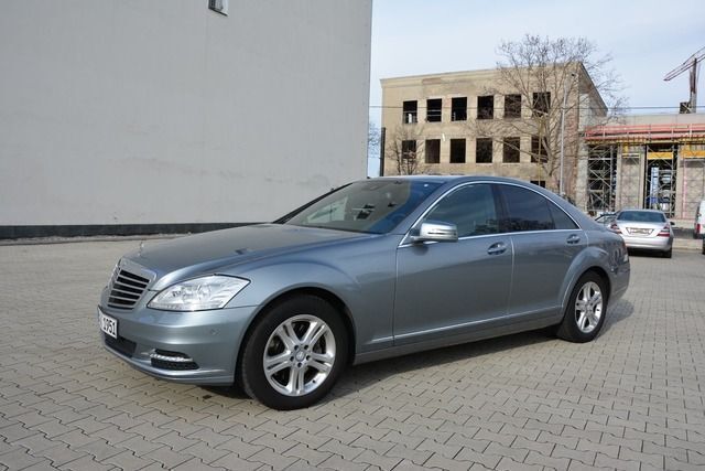 Grau metallic Gebraucht 2012 Mercedes S350 Limousine | 27.900 € (Teuer) - Bild 1/4