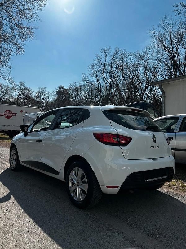 Gebraucht Renault Clio IV 90 PS (66 kW) 2019 Weiß Kleinwagen