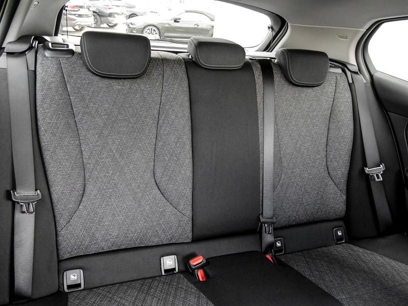 Neu BMW 120 170 PS (125 kW) 2026 Alpinweiss iii Kleinwagen