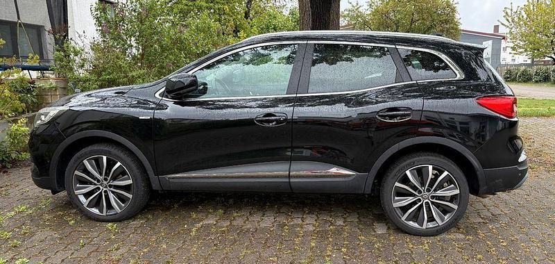 Schwarz Gebraucht 2020 Renault Kadjar Bose Edition SUV | 16.950 € (Guter Preis) - Bild 1/4