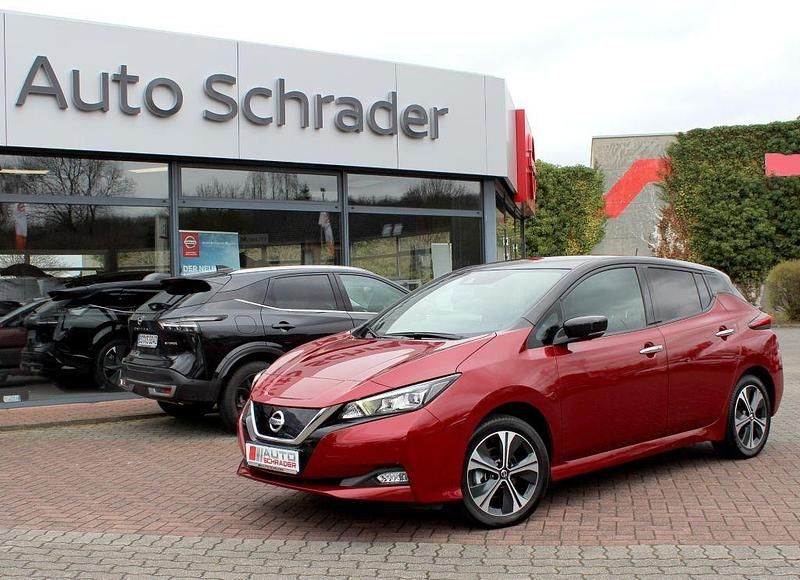 Gebraucht Nissan Leaf N-Connecta 160 kW (218 PS) 2020 Rot Kleinwagen
