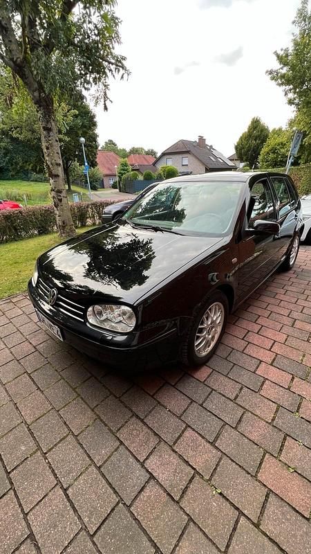 Schwarz Gebraucht 1997 VW Golf IV Kleinwagen | 2.900 € (Fairer Preis) - Bild 1/4
