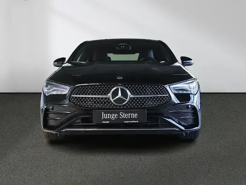 Gebraucht Mercedes CLA200 AMG line 163 PS (119 kW) 2025 Schwarz Coupé