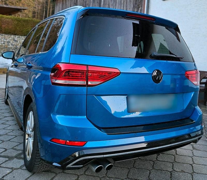 Gebraucht VW Touran Highline 190 PS (139 kW) 2020 Blau Van / Kleinbus