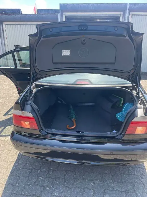 Gebraucht BMW 520 Performance 150 PS (110 kW) 2000 Schwarz Limousine