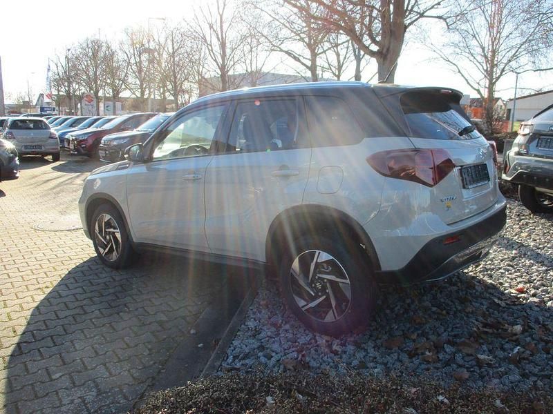 Neu Suzuki Vitara Comfort+ 110 PS (80 kW) 2026 Beige SUV
