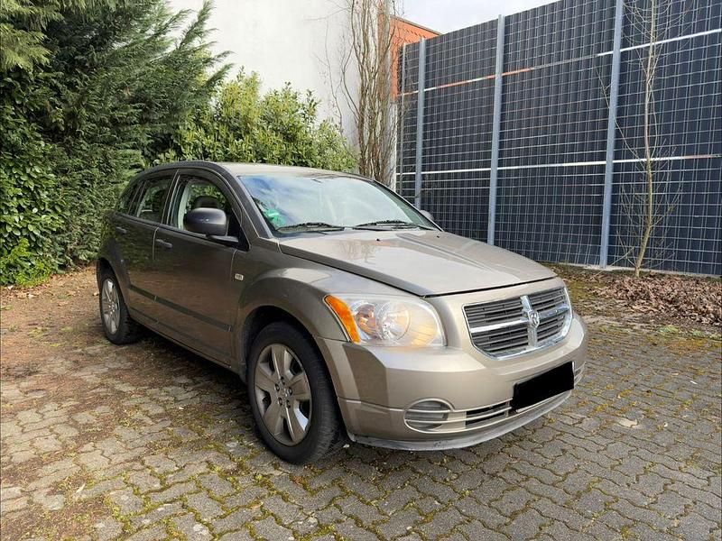 Gebraucht Dodge Caliber SE 150 PS (110 kW) 2010 Beige Kleinwagen