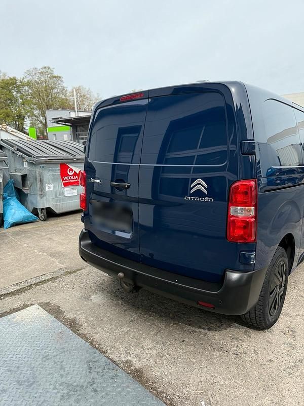 Usata Citroën Jumpy 122 CV (89 kW) 2018 Blu Monovolume