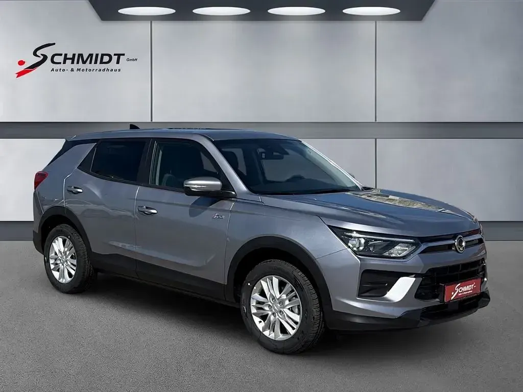 Neu KGM Korando 163 PS (119 kW) 2026 Grau SUV