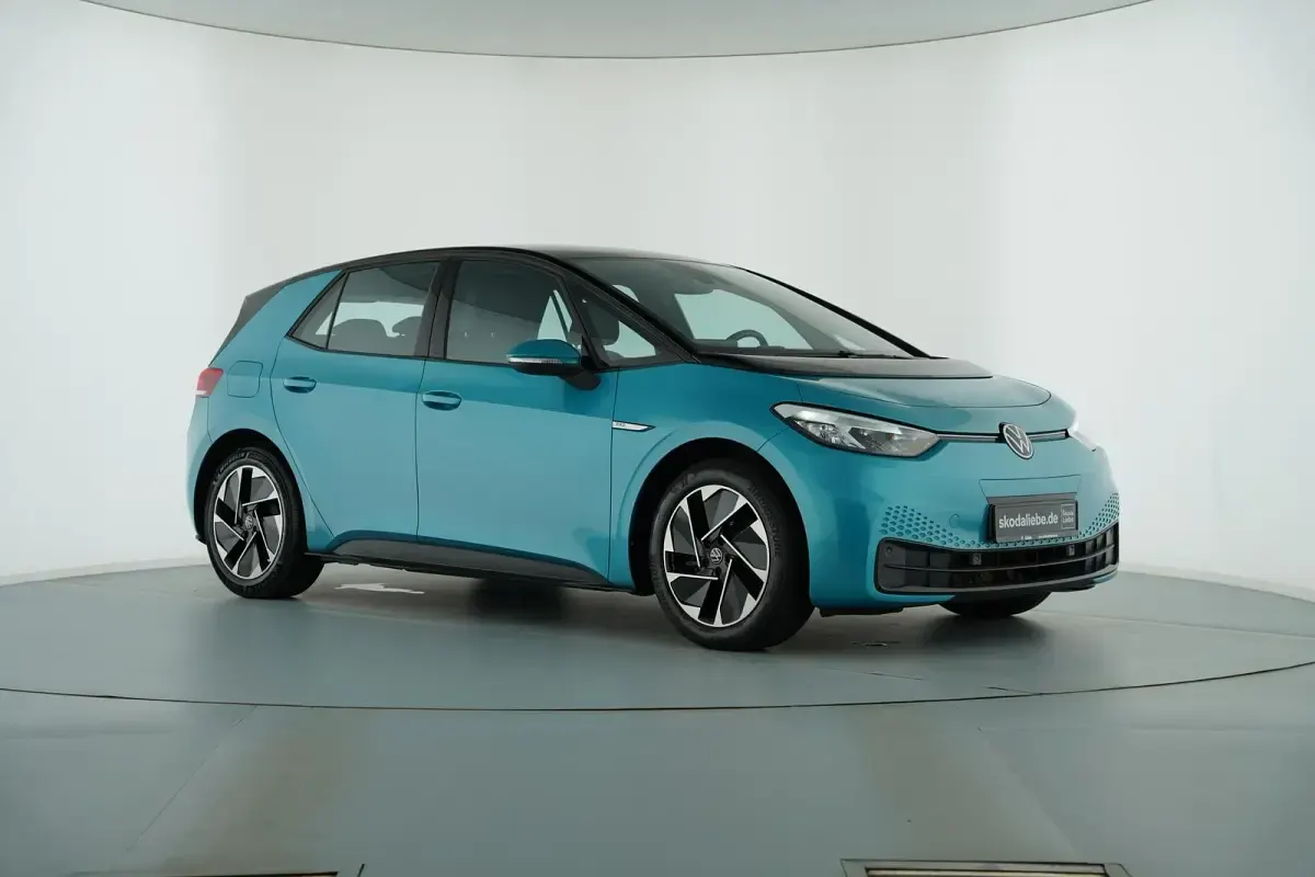 Gebraucht VW ID.3 Pro Performance 150 kW (204 PS) 2020 Makenatürkis metallic Kleinwagen