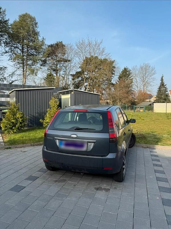 Gebraucht Ford Fiesta 80 PS (58 kW) 2003 Grau Kleinwagen