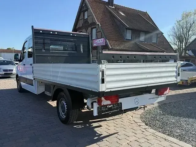 Używany Mercedes Sprinter 163 KM (119 kW) 2021 Biały Van