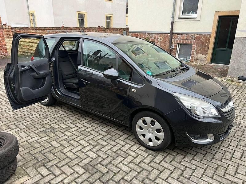 Gebraucht Opel Meriva Edition 120 PS (88 kW) 2015 Schwarz Van / Kleinbus