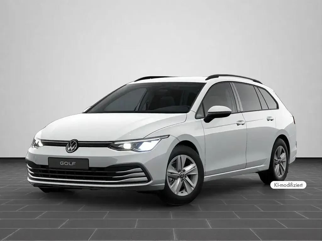 Gebraucht VW Golf VIII Life 110 PS (80 kW) 2024 Weiß Kombi