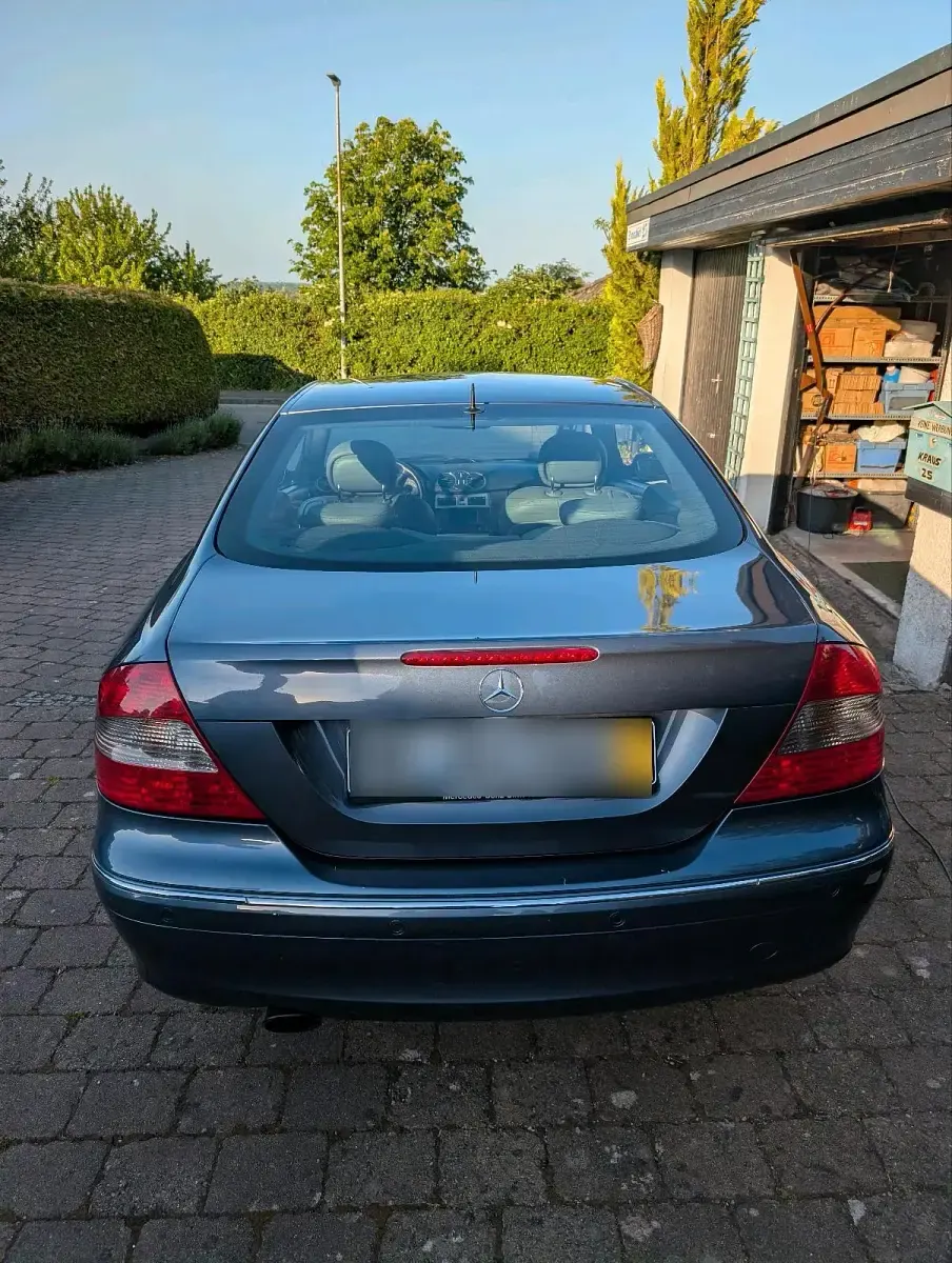 Gebraucht Mercedes CLK200 Avantgarde 163 PS (119 kW) 2007 Blau Coupé