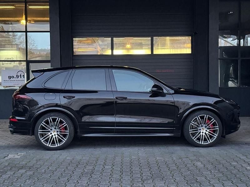 Gebraucht Porsche Cayenne GTS Chrono 441 PS (324 kW) 2017 Schwarz SUV