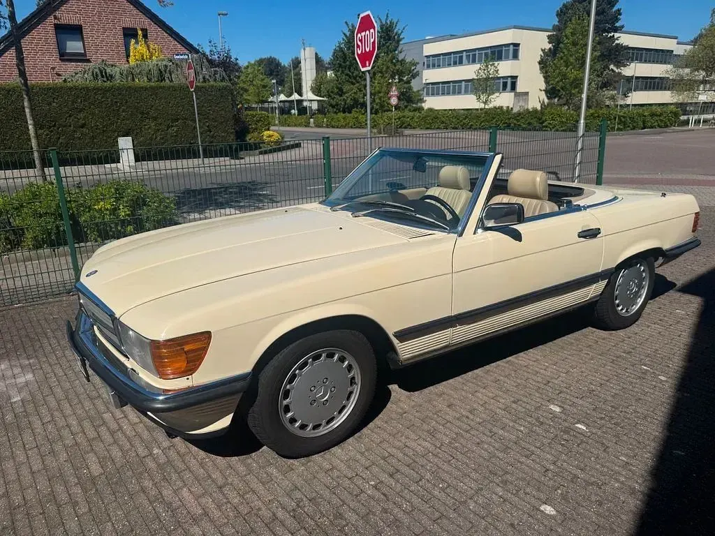 Gebraucht Mercedes SL300 188 PS (138 kW) 1985 Beige Cabrio