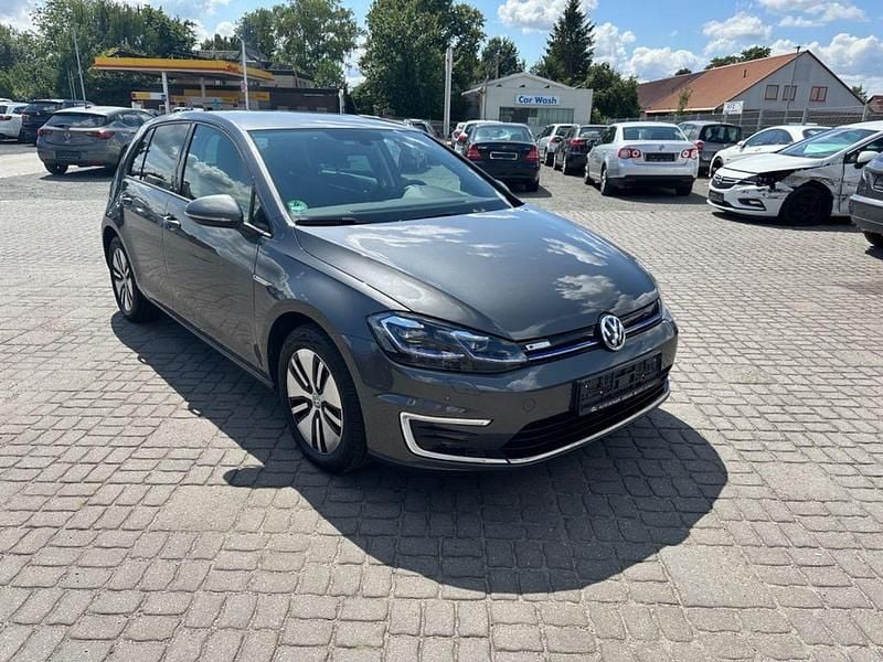 Grau Gebraucht 2019 VW e-Golf Active Kleinwagen | 11.900 € (Superpreis) - Bild 1/4