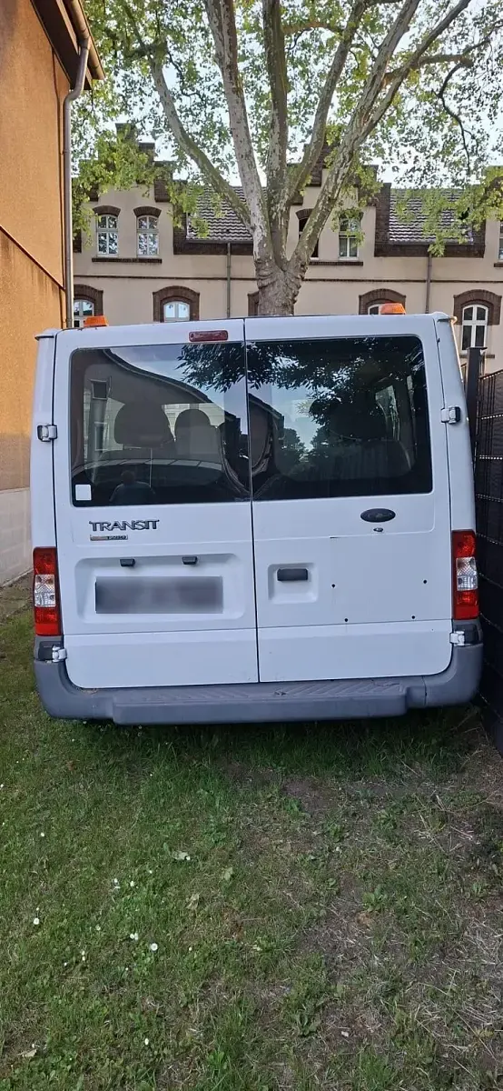 Gebraucht Ford Tourneo 85 PS (62 kW) 2012 Weiß Van / Kleinbus