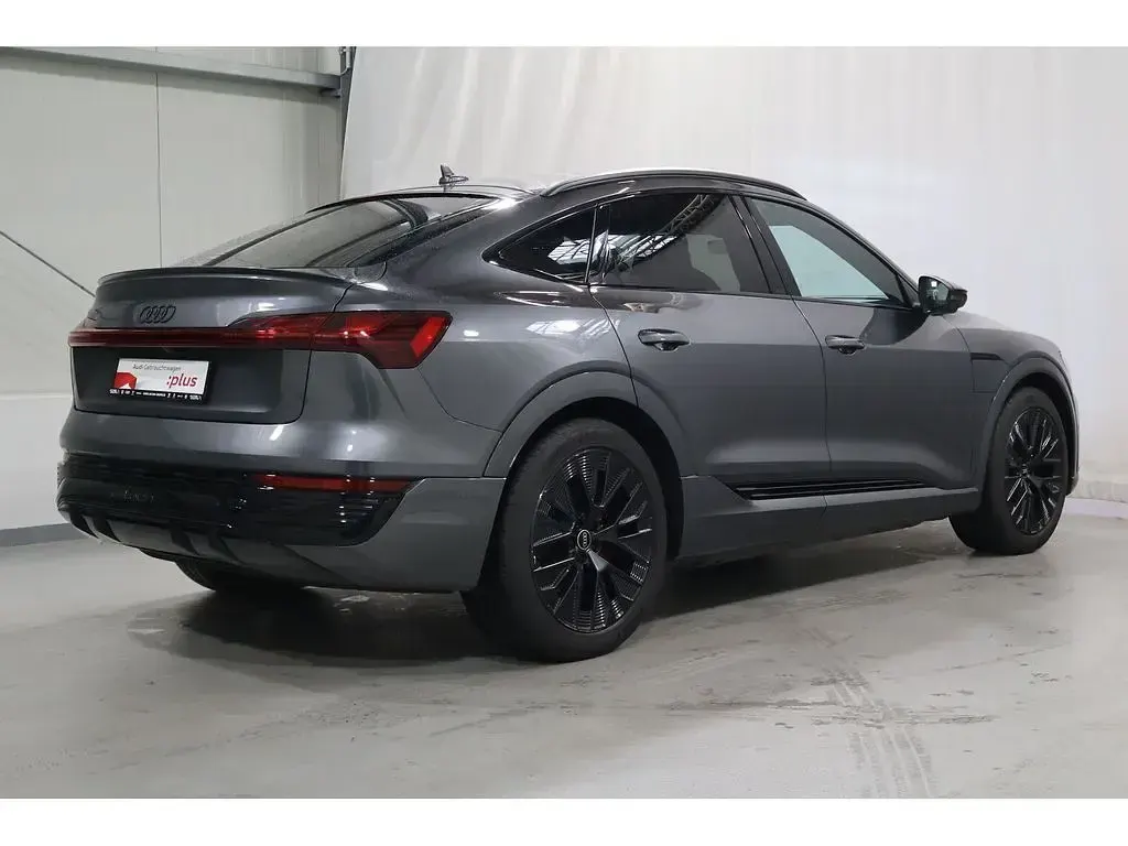 Używany Audi Q8 e-tron S-Line 300 kW (408 KM) 2024 Szary SUV