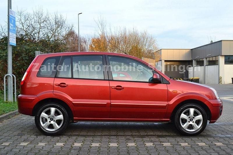 Gebraucht Ford Fusion Style 80 PS (58 kW) 2010 Orange Kleinwagen