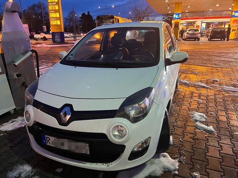 Gebraucht Renault Twingo Expression 75 PS (55 kW) 2013 Weiß Kleinwagen