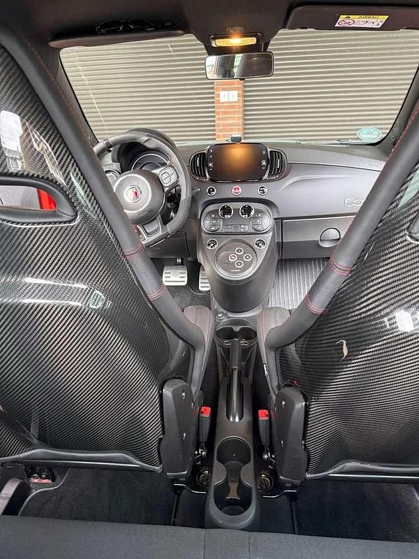 Gebraucht Abarth 695 179 PS (131 kW) 2024 Orange Kleinwagen