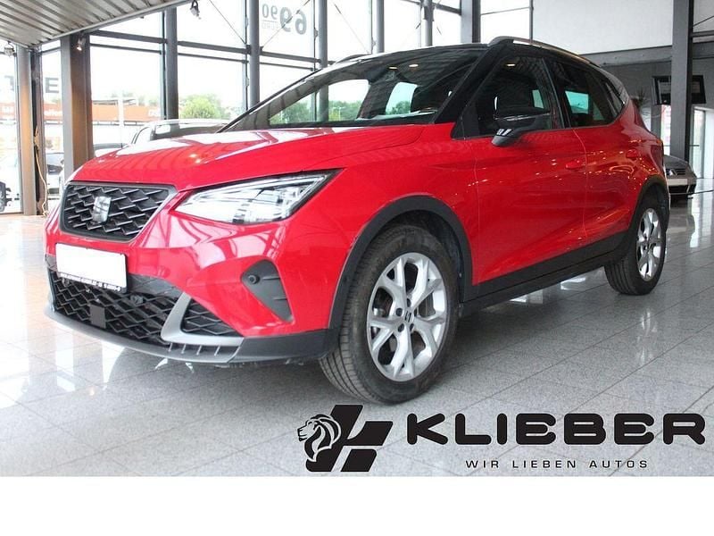 Pure red (rot) Gebraucht 2024 Seat Arona FR SUV | 19.970 € (Guter Preis) - Bild 1/4