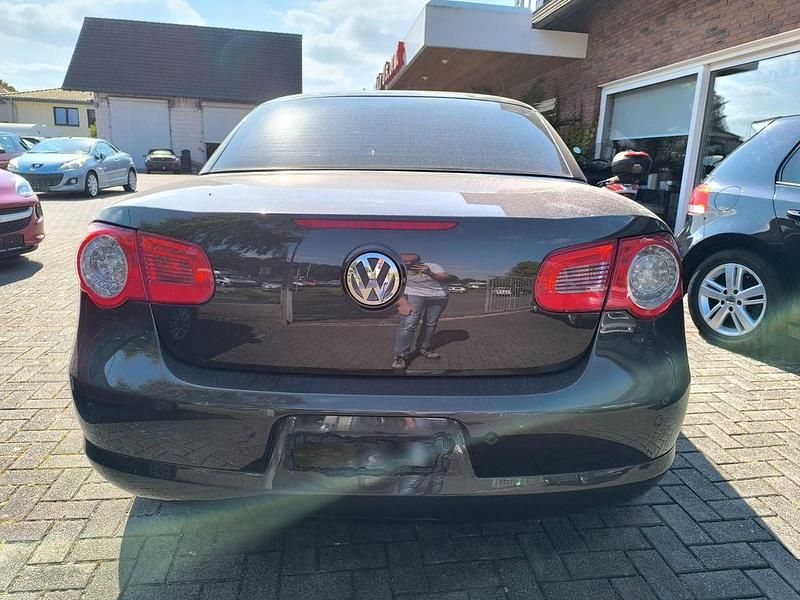 Gebraucht VW Eos Individual 140 PS (102 kW) 2008 Braun Cabrio