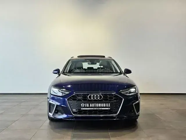 Używany Audi A4 S-Line 204 KM (150 kW) 2023 Niebieski Kombi