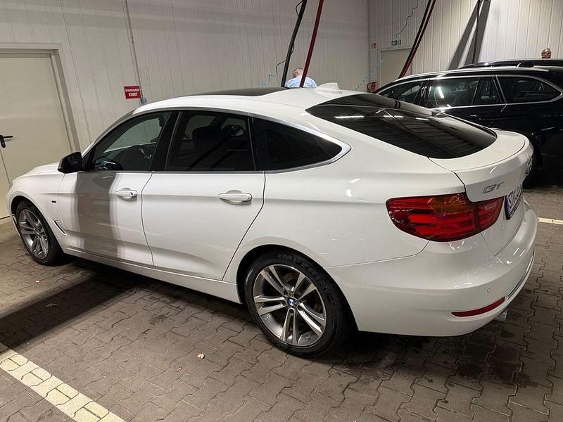 Gebraucht BMW 320 Gran Turismo Luxury Line 184 PS (135 kW) 2015 Weiß Limousine