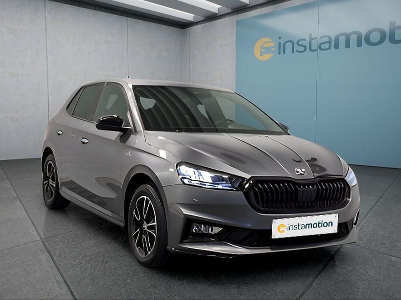 Grau Gebraucht 2024 Skoda Fabia Monte Carlo Kleinwagen | 21.999 € (Fairer Preis) - Bild 1/4