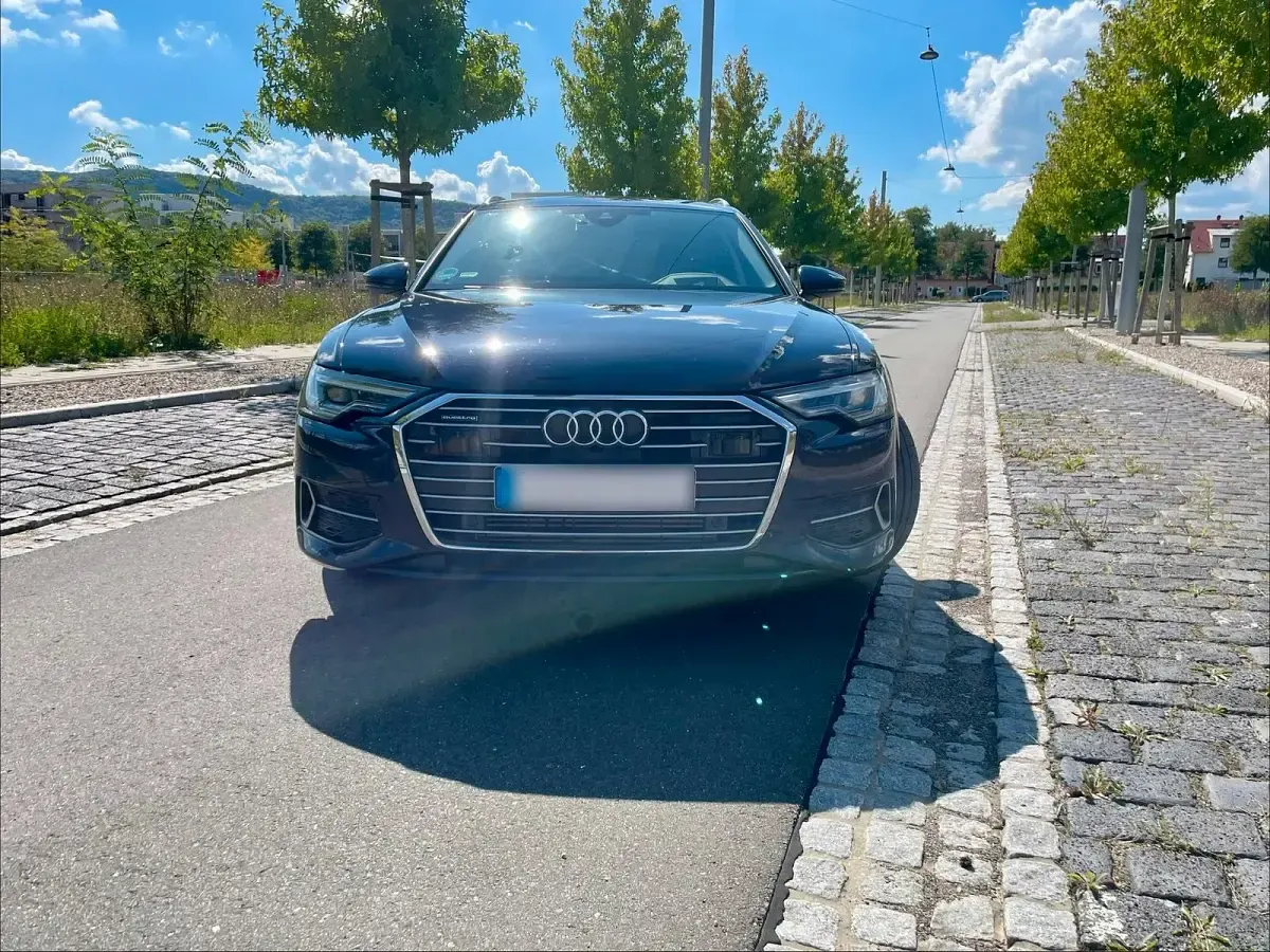 Gebraucht Audi A6 Sport 265 PS (194 kW) 2023 Blau Kombi