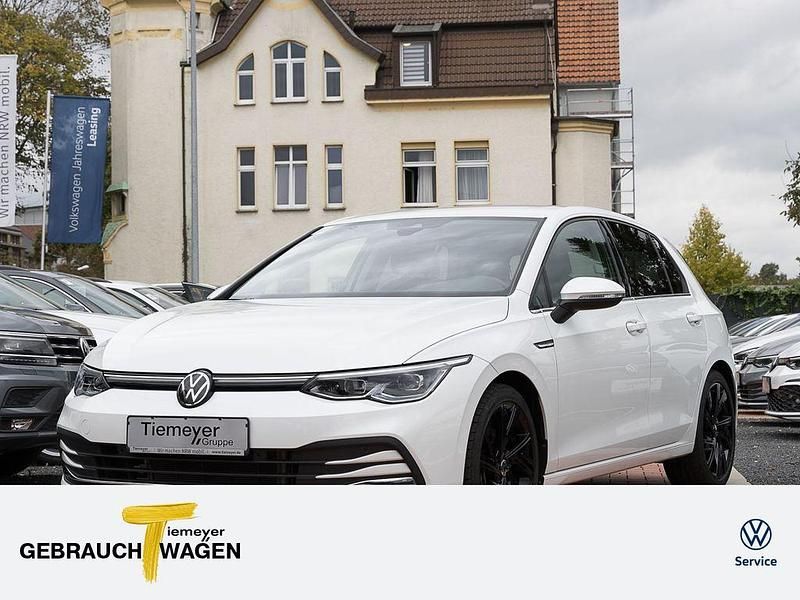 Weiß Gebraucht 2023 VW Golf VIII Style Limousine | 26.990 € (Superpreis) - Bild 1/4