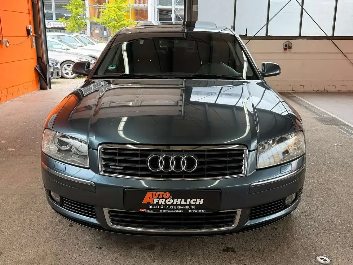 Gebraucht Audi A8 Basis 232 PS (170 kW) 2004 Grau Limousine