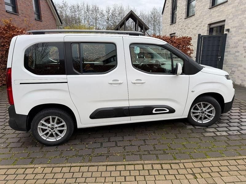 Weiß Gebraucht 2019 Citroën Berlingo PureTech Van / Kleinbus | 15.400 € (Fairer Preis) - Bild 1/4