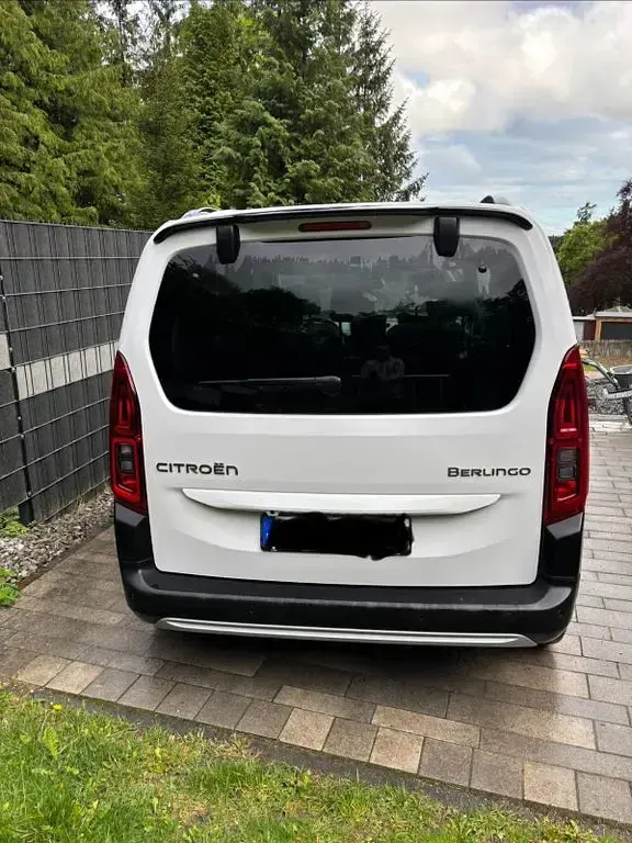 Used Citroën Berlingo 131 HP (96 kW) 2025 White Minivan