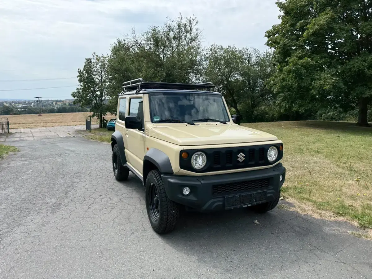Gebraucht Suzuki Jimny Comfort+ 102 PS (75 kW) 2019 Beige SUV