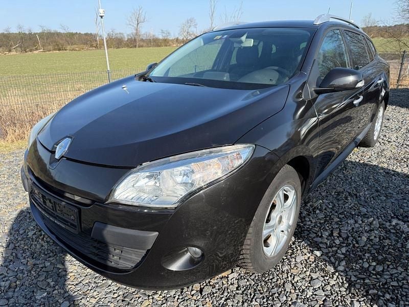 Gebraucht Renault Mégane III 131 PS (96 kW) 2010 Schwarz Kombi