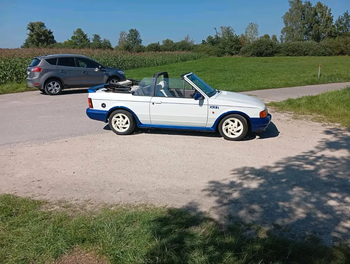 Gebraucht Ford Escort Cabriolet 105 PS (77 kW) 1988 Cabrio
