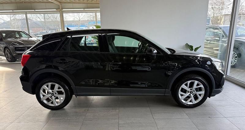 Gebraucht Audi Q2 Sport 110 PS (80 kW) 2022 Schwarz SUV